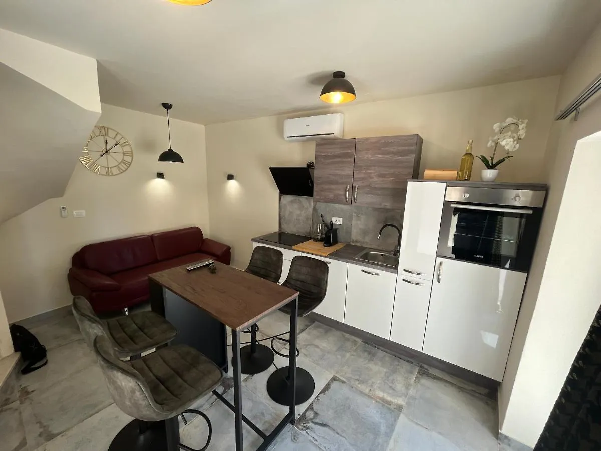 Townhouse Sea View Villa Zadar